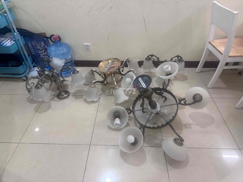 Đèn chùm Kim loại Thủy tinh. Mua bán Đèn tại Quận Thanh Xuân Hà Nội được đăng bởi Hoàng Anh hình 1