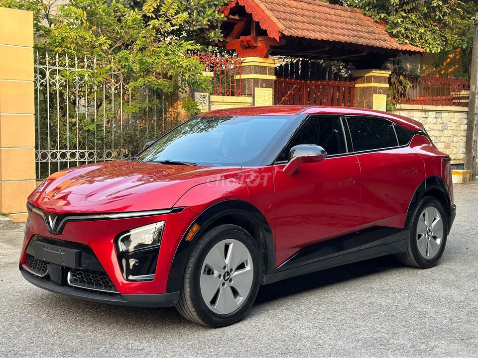 VinFast VF7 2025 tổng giảm gần 138tr. Mua bán Ô tô tại Huyện Bình Chánh Tp Hồ Chí Minh được đăng bởi Đặng Hoàng Long hình 6