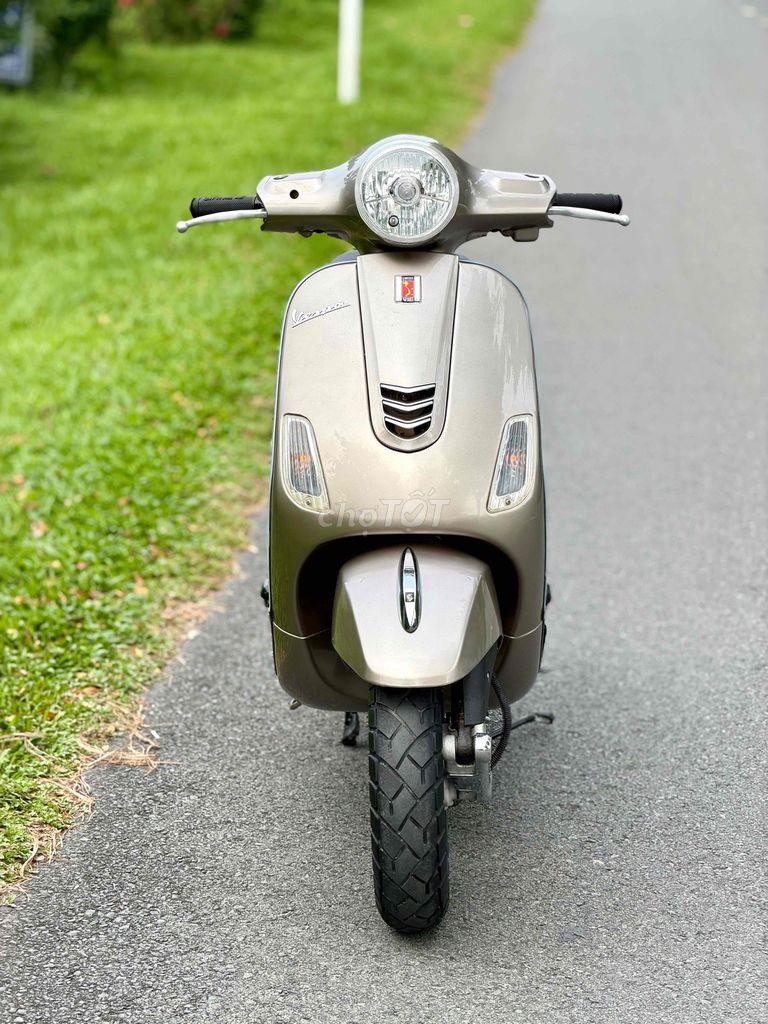 Piaggio Vespa LX 2017, золотой песок, 1700 км. Супер Кенг