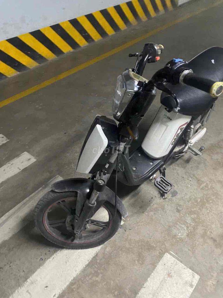 Xe đạp điện HK bike màu Đen, Trắng. Mua bán Xe điện tại Quận Hoàng Mai Hà Nội được đăng bởi Cỏ hình 6