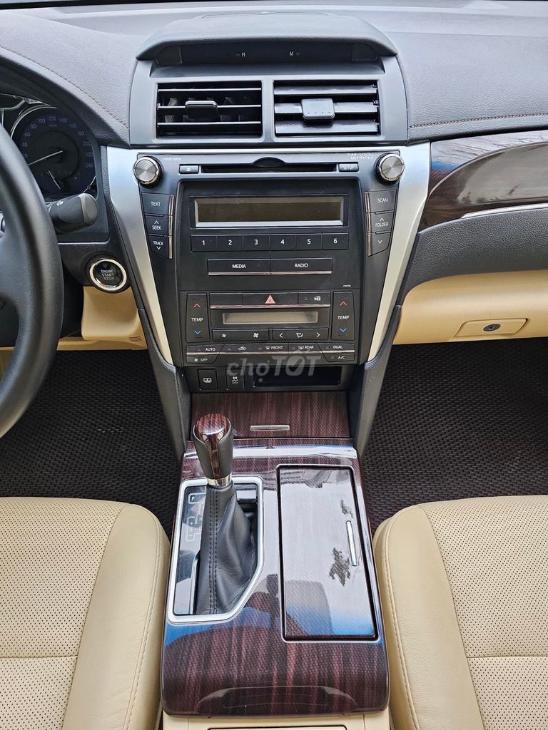 Toyota Camry 2019 bản 2.0E - 75,000 km siêu cọp.. Mua bán Ô tô tại Thành phố Thủ Đức Tp Hồ Chí Minh được đăng bởi Đức Tứ Bánh hình 9