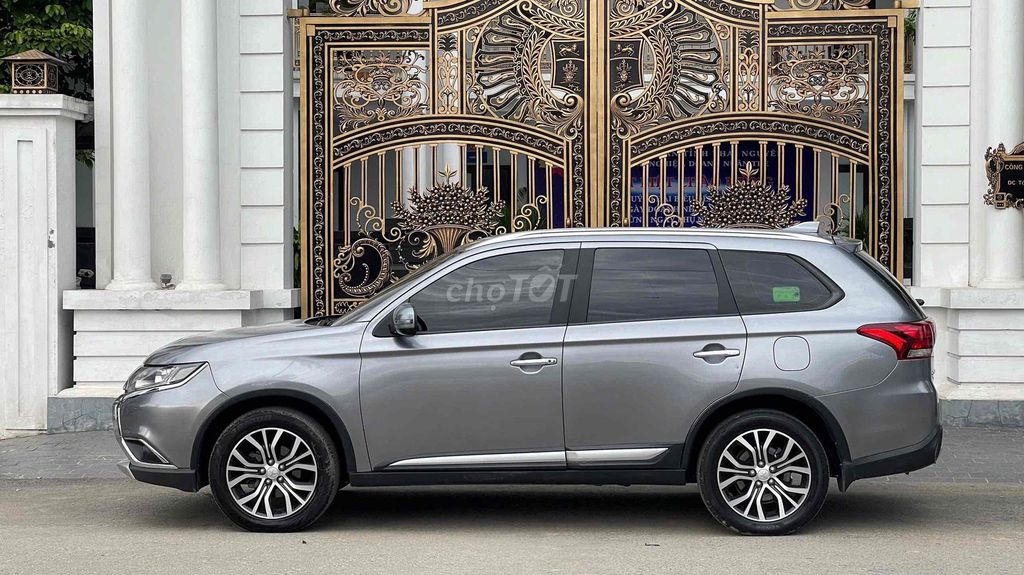 Mitsubishi Outlander 7 chỗ. Mua bán Ô tô tại Thành phố Thái Nguyên Thái Nguyên được đăng bởi Hồng Phương Auto  Auto 597 hình 2