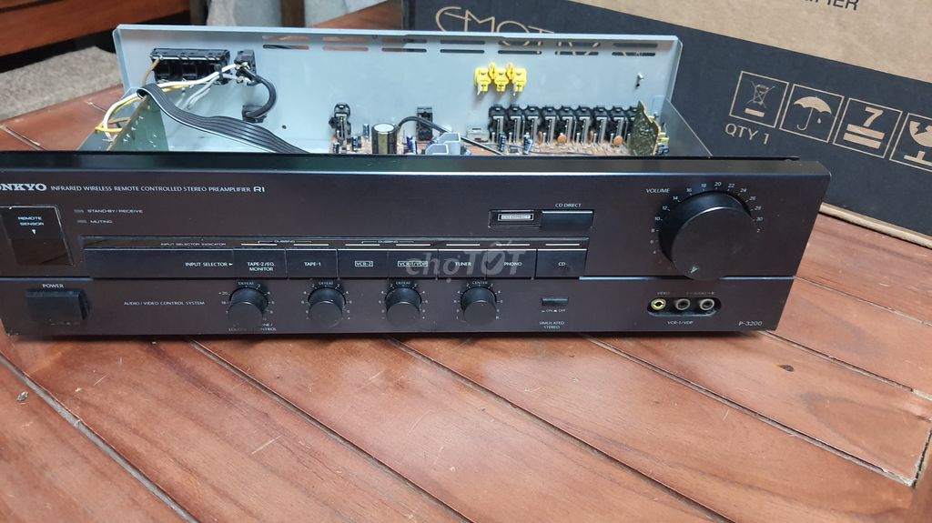 Pre ampli ONKYO P-3200 120V đẹp tiếng hay có remot