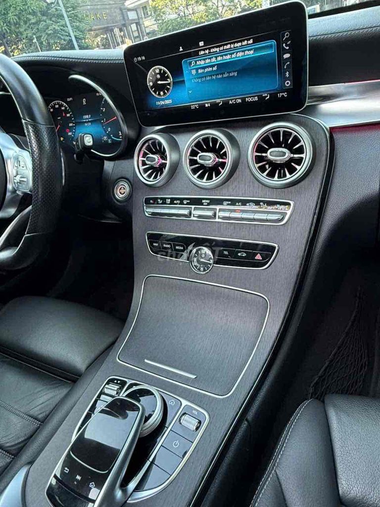 Mercedes Benz C Class 2020 C300 AMG - 56000 km-Vip. Mua bán Ô tô tại Quận Cầu Giấy Hà Nội được đăng bởi TRUNG HIẾU AUTO hình 13