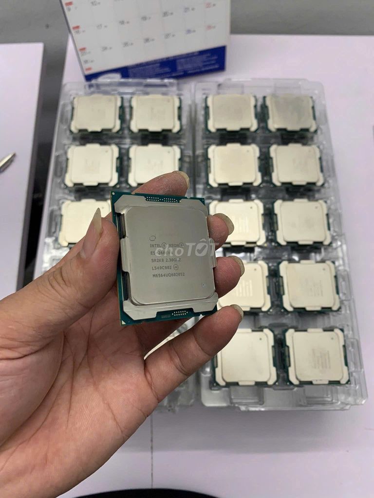 CPU Intel Xeon E5-2686v4