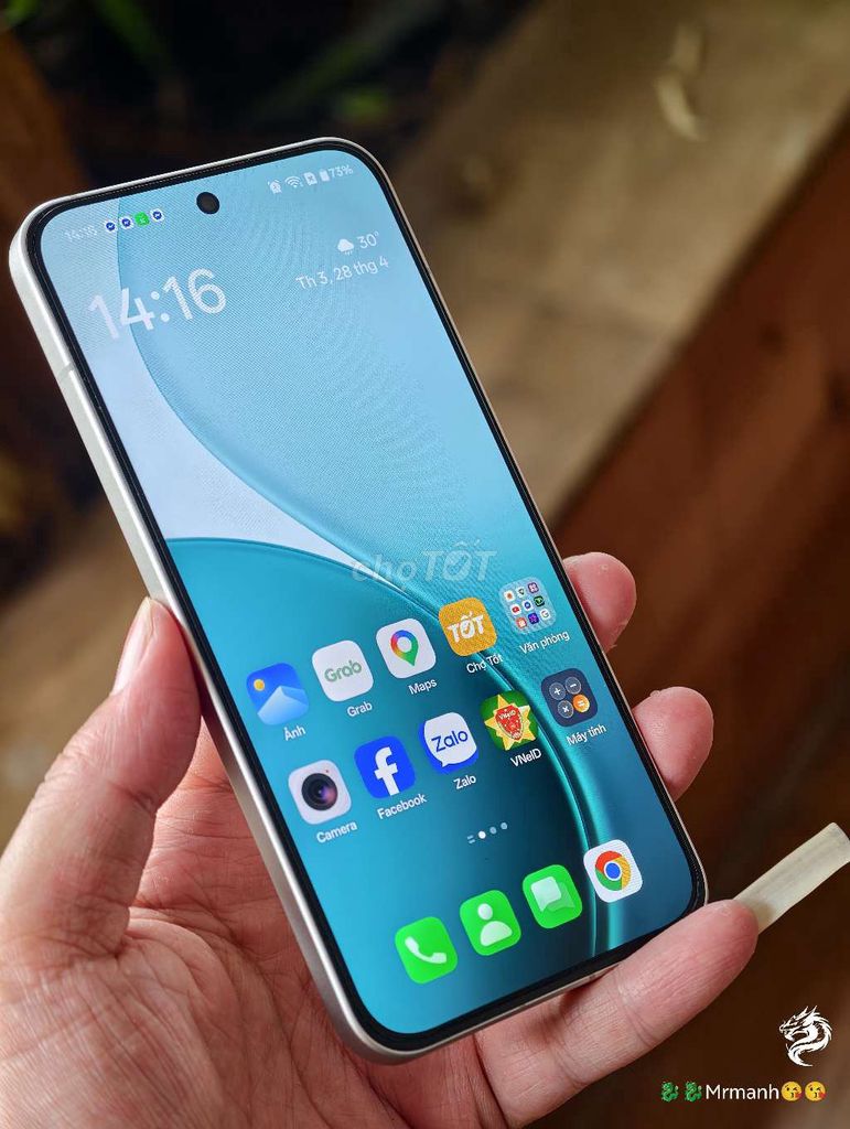 OPPO Reno 14 5G bán/giao lưu. Mua bán Điện thoại tại Thành phố Buôn Ma Thuột Đắk Lắk được đăng bởi gia hân 30 hình 1