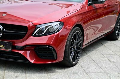 Mercedes_E200_Model_2020 Màu đỏ Siêu Đẹp