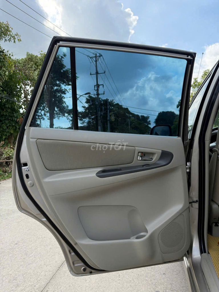 Toyota Innova 2015  - 10000 km,số sàn. Mua bán Ô tô tại Huyện Đông Anh Hà Nội được đăng bởi siêu thị ô tô Nhật Bắc hình 15