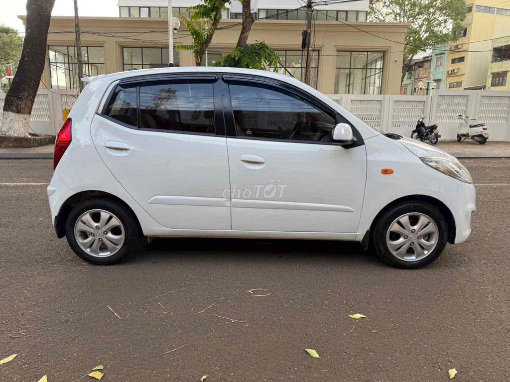 Hyundai Grand i10 2011 1.2 AT - 100000 km. Mua bán Ô tô tại Thành phố Pleiku Gia Lai được đăng bởi Dinh Trung  hình 6