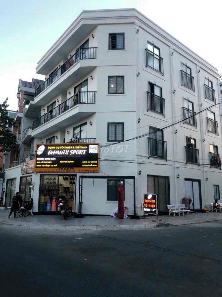 Cần bán căn hộ dịch vụ góc 2 MT đường D3 Tăng Nhơn Phú A.Q9