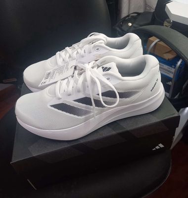 Giày Adidas chính hãng size 42.5. Mua bán Giày dép tại Huyện Thanh Trì Hà Nội được đăng bởi Hằng Nguyễn