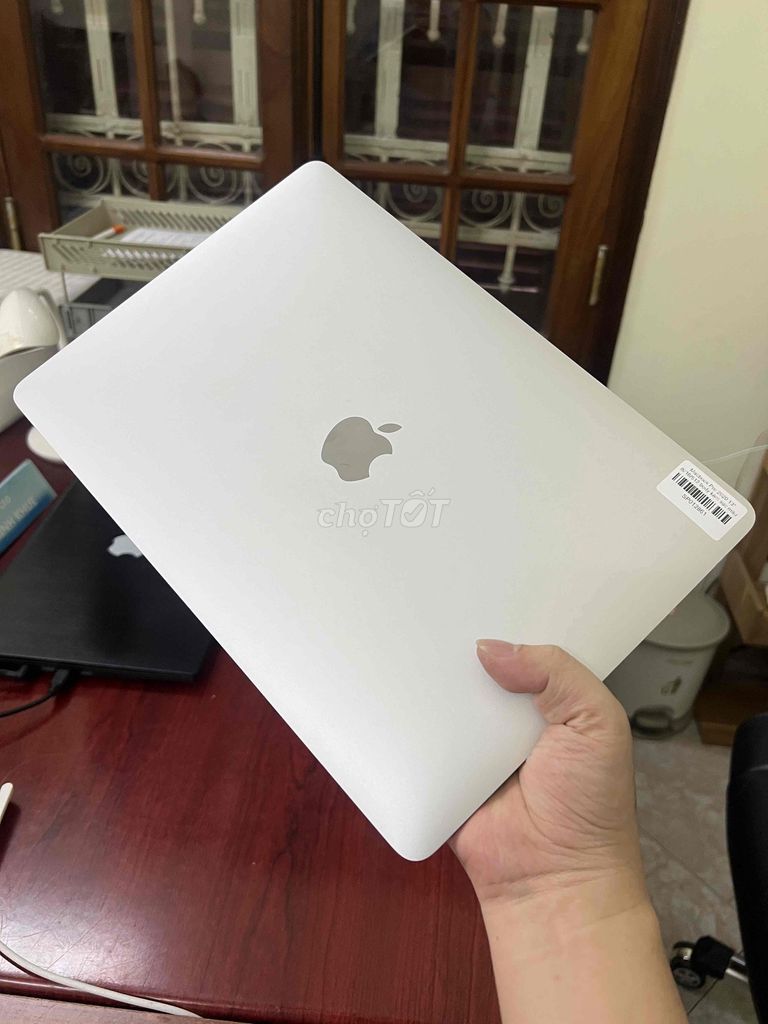 Apple Macbook Pro 13 inch 2020 i5 16GB/512GB zin. Mua bán Laptop tại Quận Cầu Giấy Hà Nội được đăng bởi Đỗ Kỷ hình 1