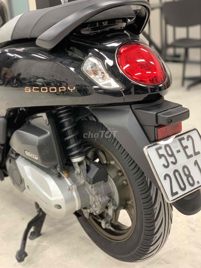 Honda Scoopy 2022 chính chủ BSTP đen bóng đẹp zin. Mua bán Xe máy tại Thành phố Thủ Đức Tp Hồ Chí Minh được đăng bởi Khương Phan hình 17