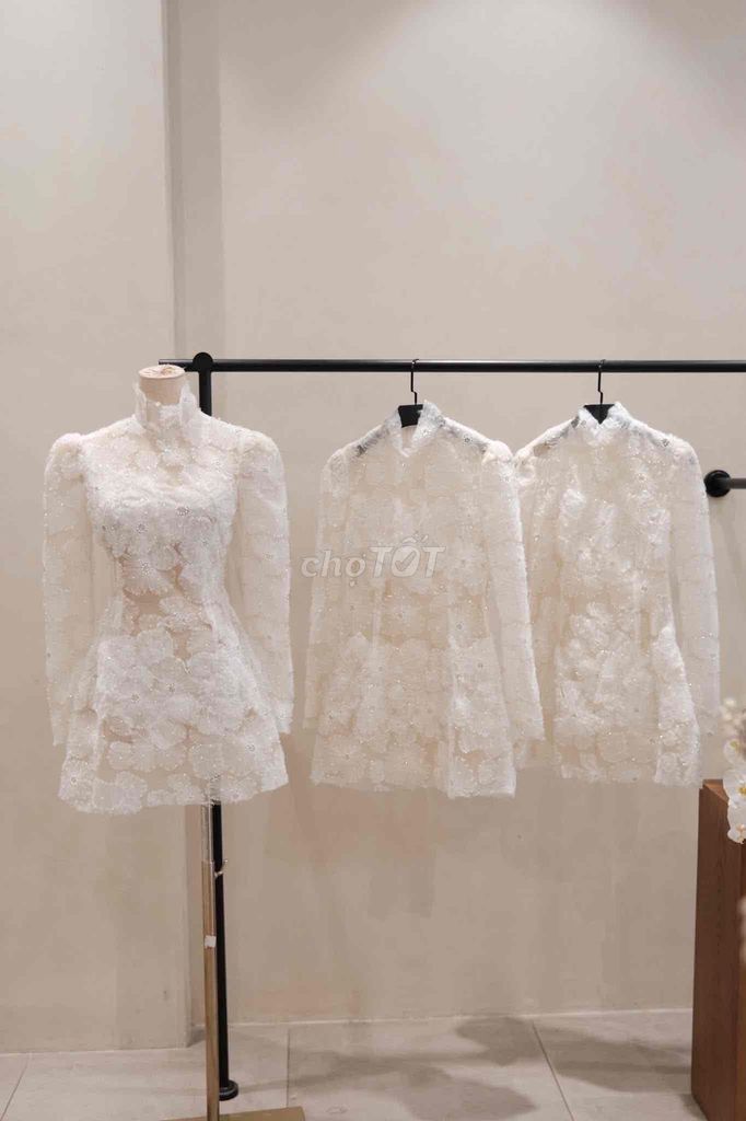 Đầm Nữ Ren Tay Dài Thanh Lịch Trắng size s. Mua bán Quần áo tại Quận Nam Từ Liêm Hà Nội được đăng bởi Minh Tuệ hình 1