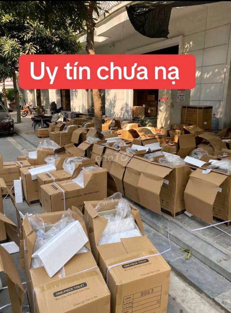 Xả kho bồn cầu cao cấp .mua ngay kẻo lỡ