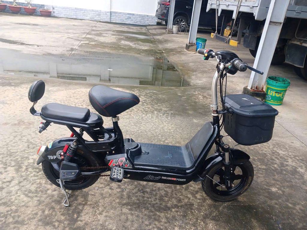 Xe thanh lý còn rất đẹp và tốt gần như mới tinh. Mua bán Xe điện tại Thị xã Bến Cát Bình Dương được đăng bởi pham the cao hình 3
