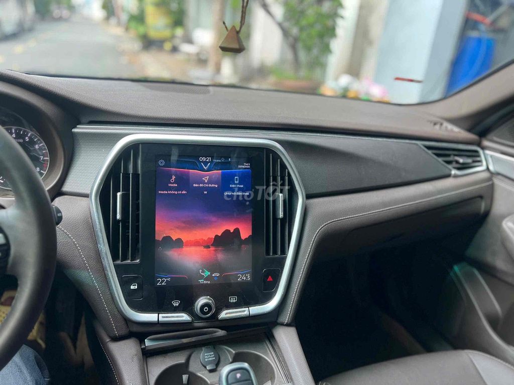 VinFast Lux A2.0 2019 Plus siêu cọp - 7.100 km. Mua bán Ô tô tại Thành phố Thủ Đức Tp Hồ Chí Minh được đăng bởi Nguyễn Công Vinh hình 9