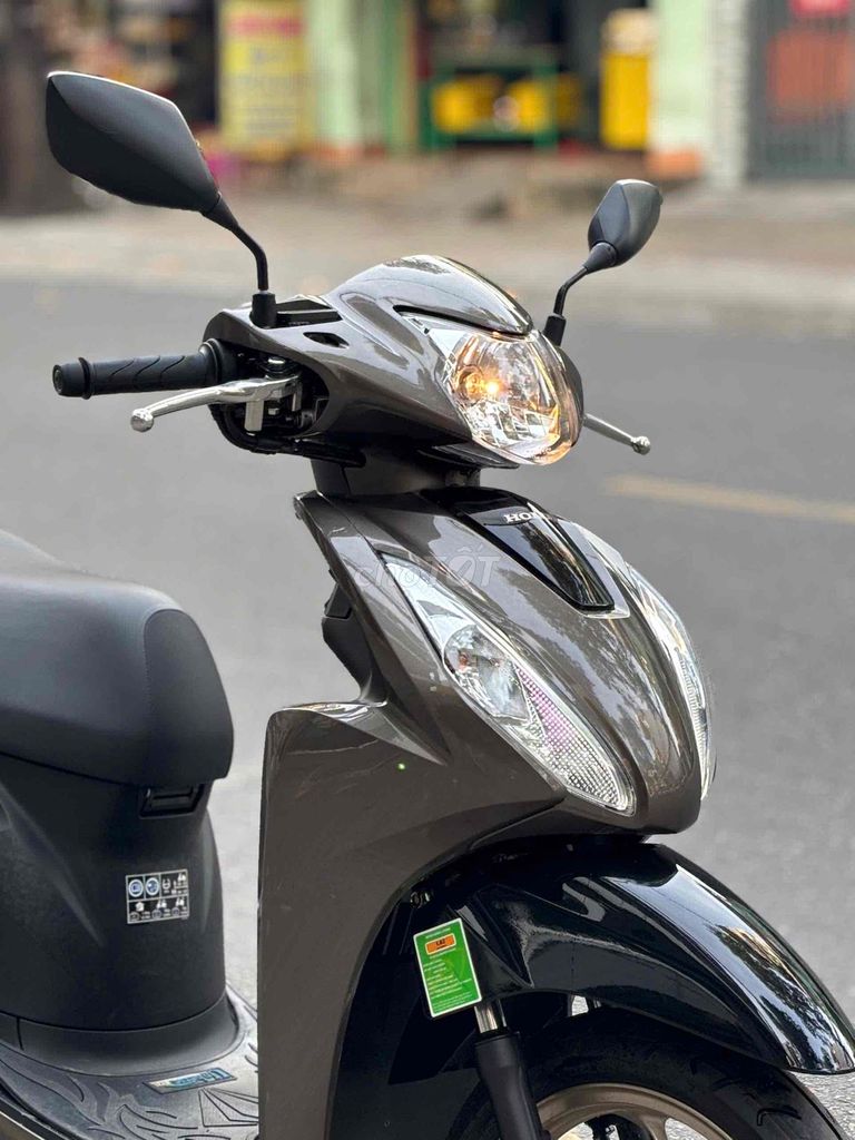 Bán Vision Bản Đặc Biệt 2025 odo 300 Km Màu Mới. Mua bán Xe máy tại Thành phố Biên Hòa Đồng Nai được đăng bởi Tấn Phát Biên Hoà hình 3