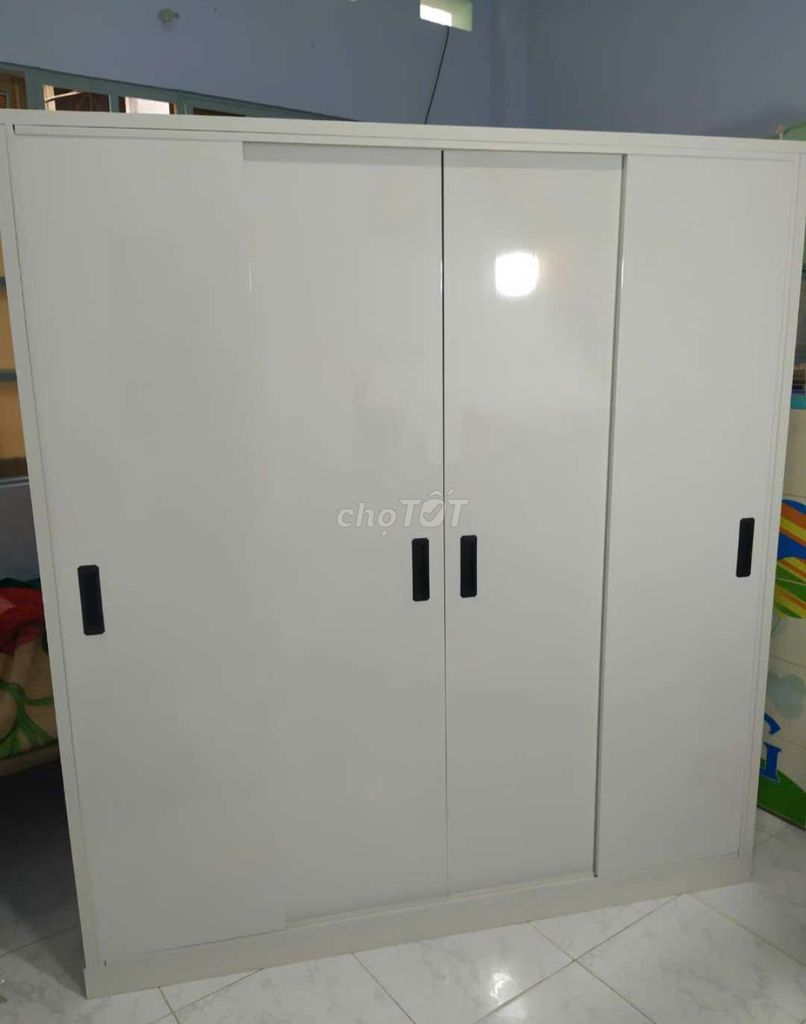 TỦ NHỰA ĐÀI LOAN CỬA LÙA 4 CÁNH MÀU TRẮNG. Mua bán Tủ, kệ gia đình tại Thành phố Thủ Dầu Một Bình Dương được đăng bởi Tủ nhựa đài loan hoàng quân hình 1