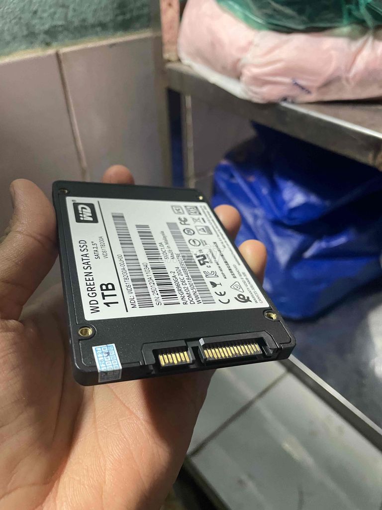 Bán ổ cứng sdd 256 và 1tb số lượng