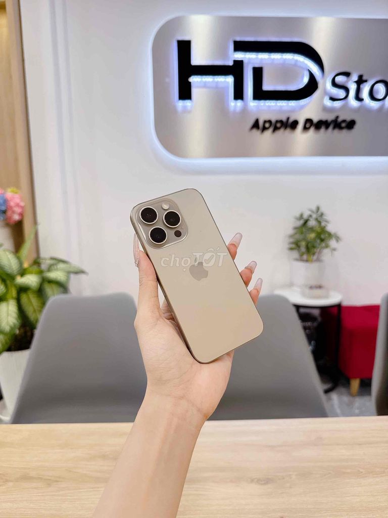 iPhone 15 Pro 256GB. Mua bán Điện thoại tại Thành phố Đà Lạt Lâm Đồng được đăng bởi Ngọc Nhi  hình 1