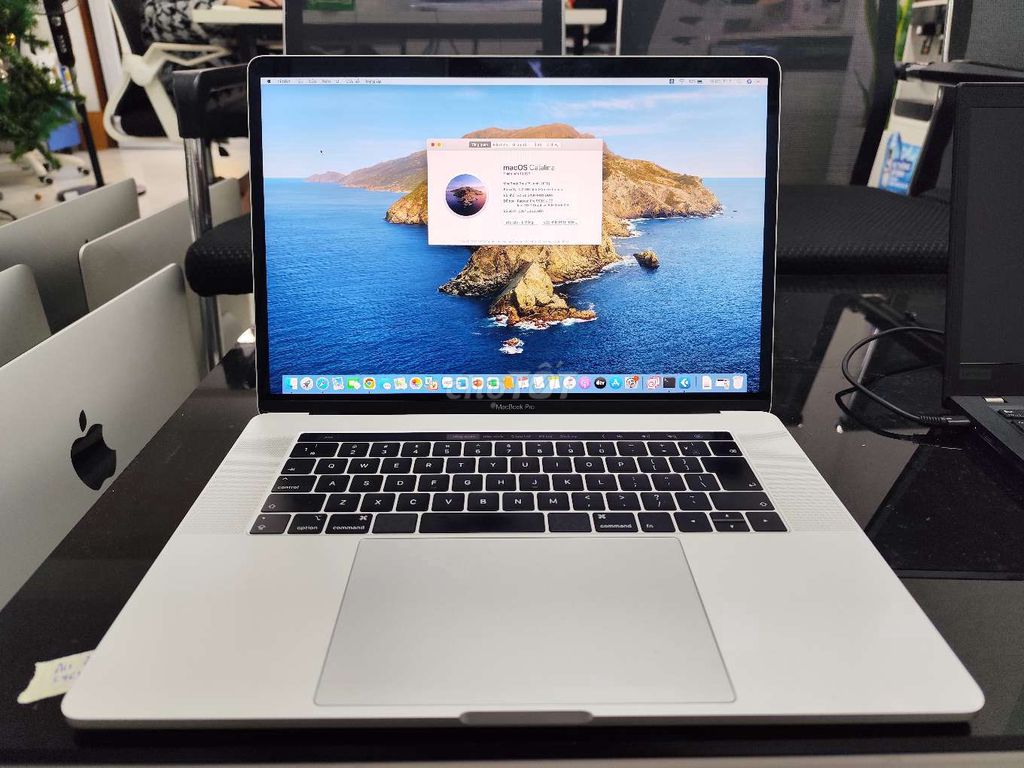 MacBook Pro 15 inch 2018 32GB 256GB SSD