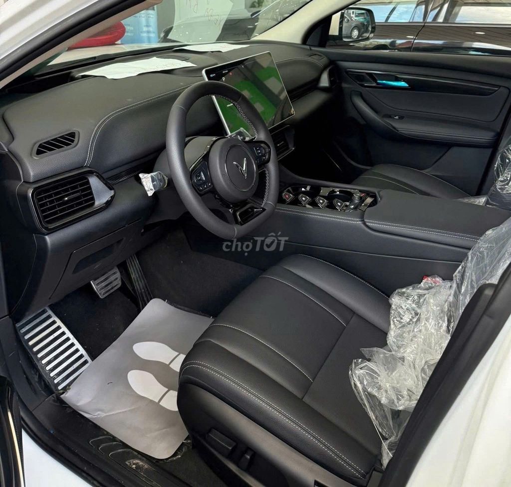 Vinfast VF8 Eco 2022 Trắng Cực Đẹp. Mua bán Ô tô tại Thành phố Thái Nguyên Thái Nguyên được đăng bởi Vinfast Ocean Park Gia Lâm Hà Nội hình 4