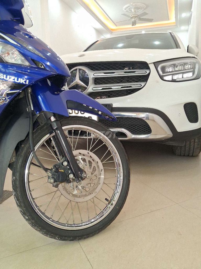 Suzuki Viva 115 FI 2014 Сине-белый 30185 км