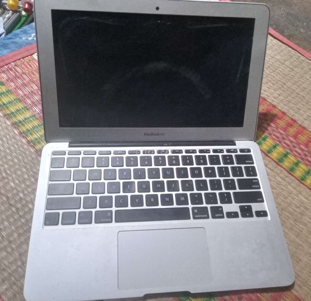 Apple MacBook Air 11-inch Mid 2012 Bạc. Mua bán Laptop tại Huyện Củ Chi Tp Hồ Chí Minh được đăng bởi sưu tầm cần thanh lý  hình 1
