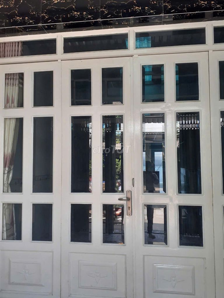 Rent · 2 bd · 80 м² · Quận 8, ул. Đường Hoàng Ngân
