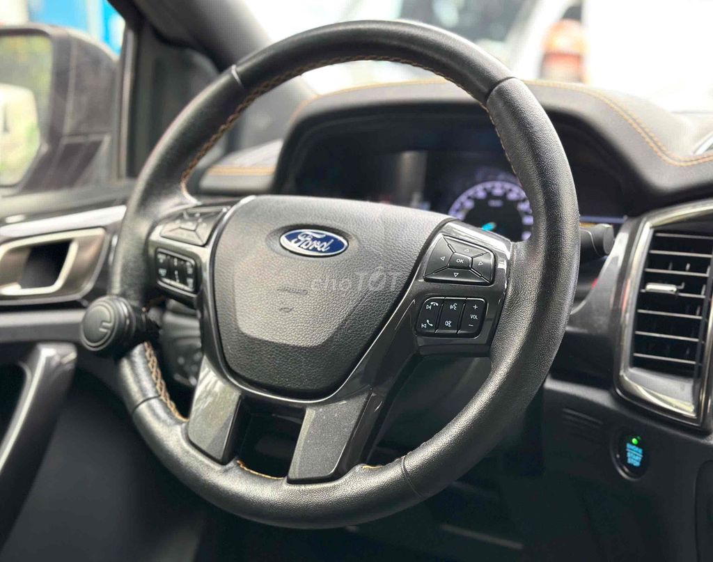 Ford Ranger 2019 Wildtrak 2.0L 4x4 AT - 79000 km. Mua bán Ô tô tại Quận Gò Vấp Tp Hồ Chí Minh được đăng bởi Ngô minh Nam hình 7