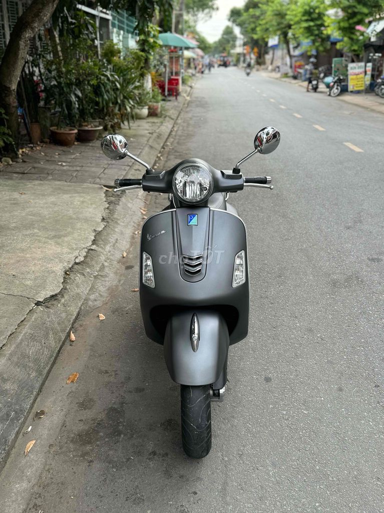 Vespa Gts 125 Xám rin nguyên con Hỗ trợ góp