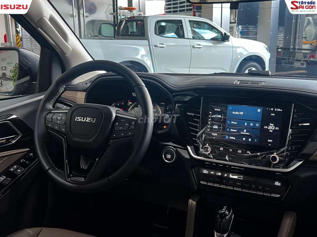 Bán xe Isuzu Mu X 2025. Mua bán Ô tô tại Huyện Hóc Môn Tp Hồ Chí Minh được đăng bởi Nguyễn hoàng minh hình 5