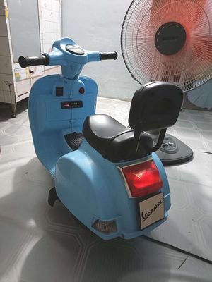 Bán xe máy điện cho bé 700k hoạt động bình thường