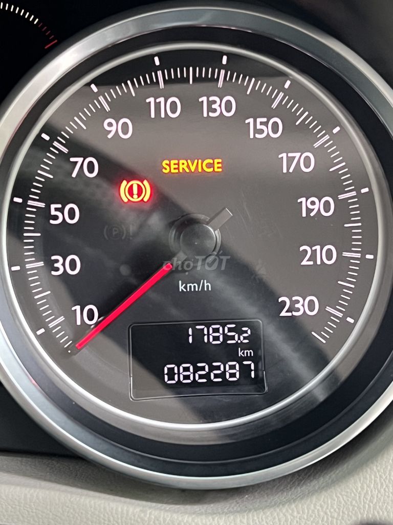 Peugeot 508 2015 белый 82 000 км
