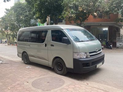 Toyota Hiace 2009 - 260000 km. Mua bán Ô tô tại Quận Hà Đông Hà Nội được đăng bởi Hoàng Châu Anh