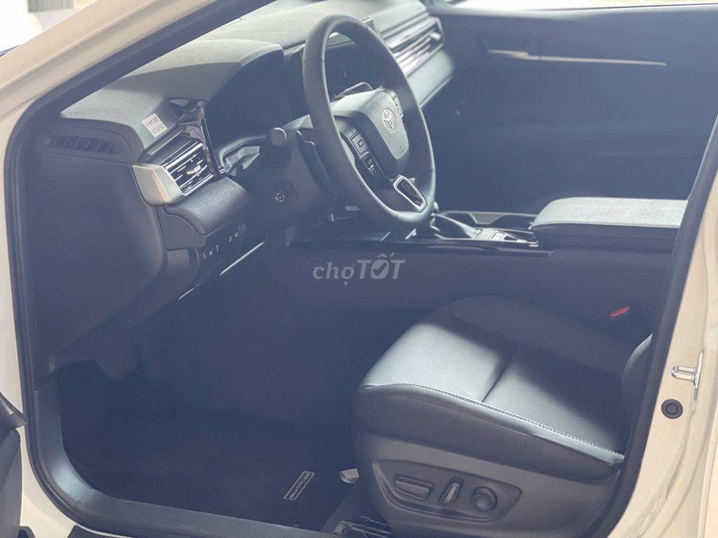 Toyota Camry 2025 2.5HEV MID 2025 giá 1.310 triệu. Mua bán Ô tô tại Huyện Bình Chánh Tp Hồ Chí Minh được đăng bởi TRANGTRAN TOYOTA AN THÀNH hình 11