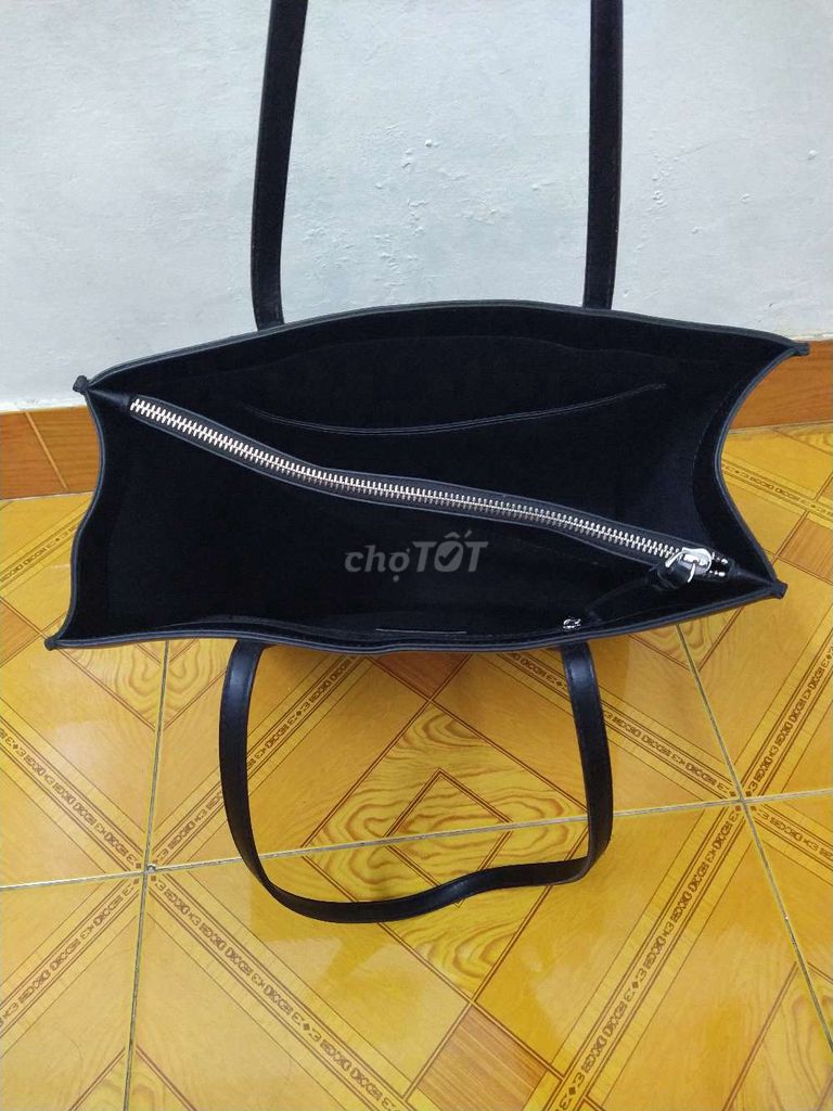 Túi xách da thời trang cao cấp VASCARA 32*32*12cm. Mua bán Túi xách tại Quận Tân Bình Tp Hồ Chí Minh được đăng bởi AHuy hình 5