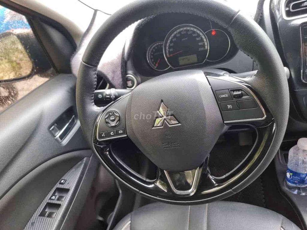 cần bán xe gia đình. Mua bán Ô tô tại Thành phố Rạch Giá Kiên Giang được đăng bởi Smit hình 4