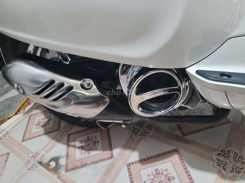 Piaggio Vespa Sprint 2015 Trắng Đã sử dụng. Mua bán Xe máy tại Quận Ninh Kiều Cần Thơ được đăng bởi Ann hình 3