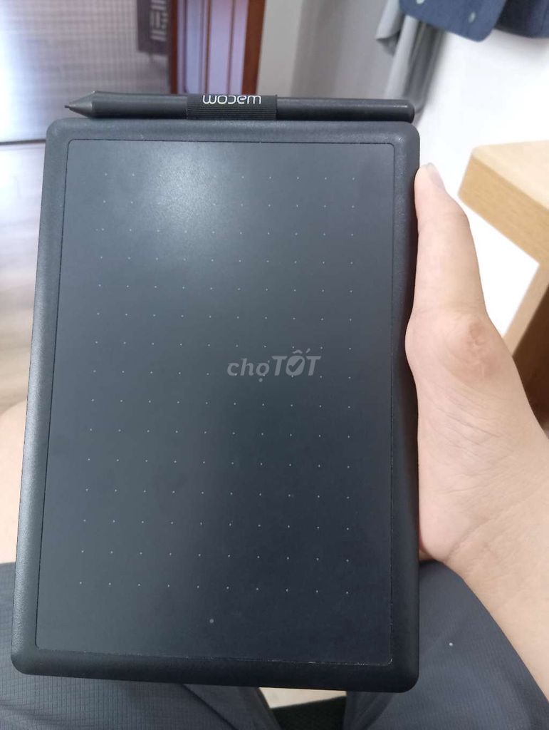 Bảng vẽ Wacom CTL-472 Đen đỏ. Mua bán Phụ kiện (Màn hình, Chuột...) tại Thành phố Quảng Ngãi Quảng Ngãi được đăng bởi Huy Lê hình 1
