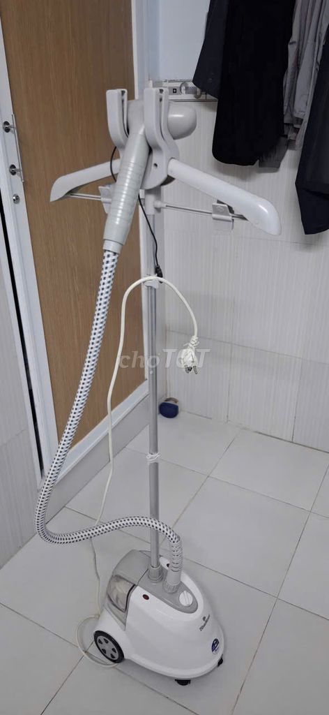 Pass bàn ủi hơi nước, máy hút bụi, uốn tóc, sào đồ. Mua bán Nội thất, đồ gia dụng khác tại Quận 12 Tp Hồ Chí Minh được đăng bởi dan le hình 1