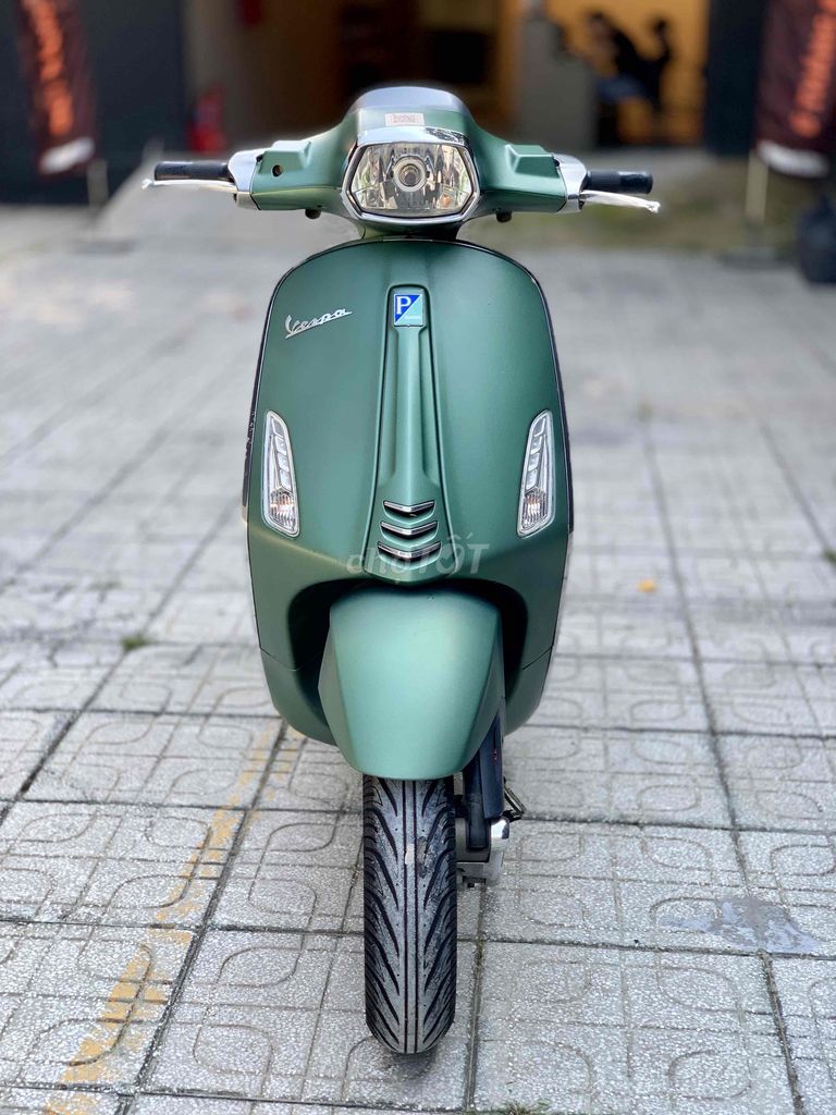 Piaggio Vespa Sprint 125 ABS 2018 матовый темно-зеленый