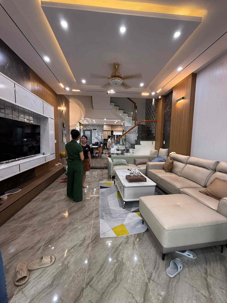 Аренда · 3 комн. · 100 м² · Quận Cẩm Lệ, ул. Đường Nguyễn Lý