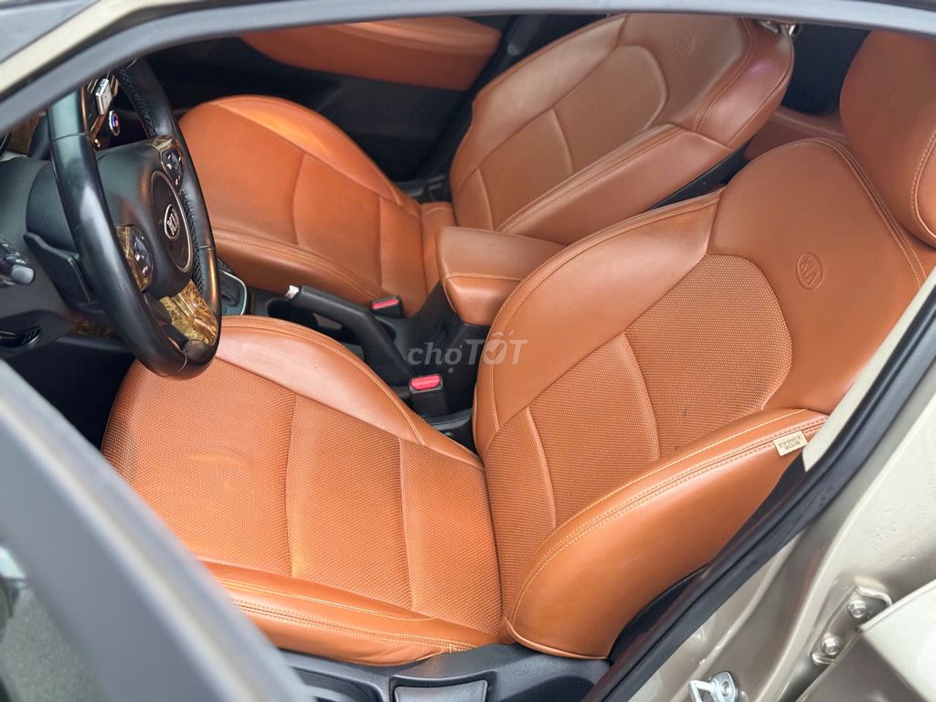 Kia Rondo 2.0 AT 2016. Mua bán Ô tô tại Quận Thanh Xuân Hà Nội được đăng bởi Nguyễn Tuấn Hoàng hình 13