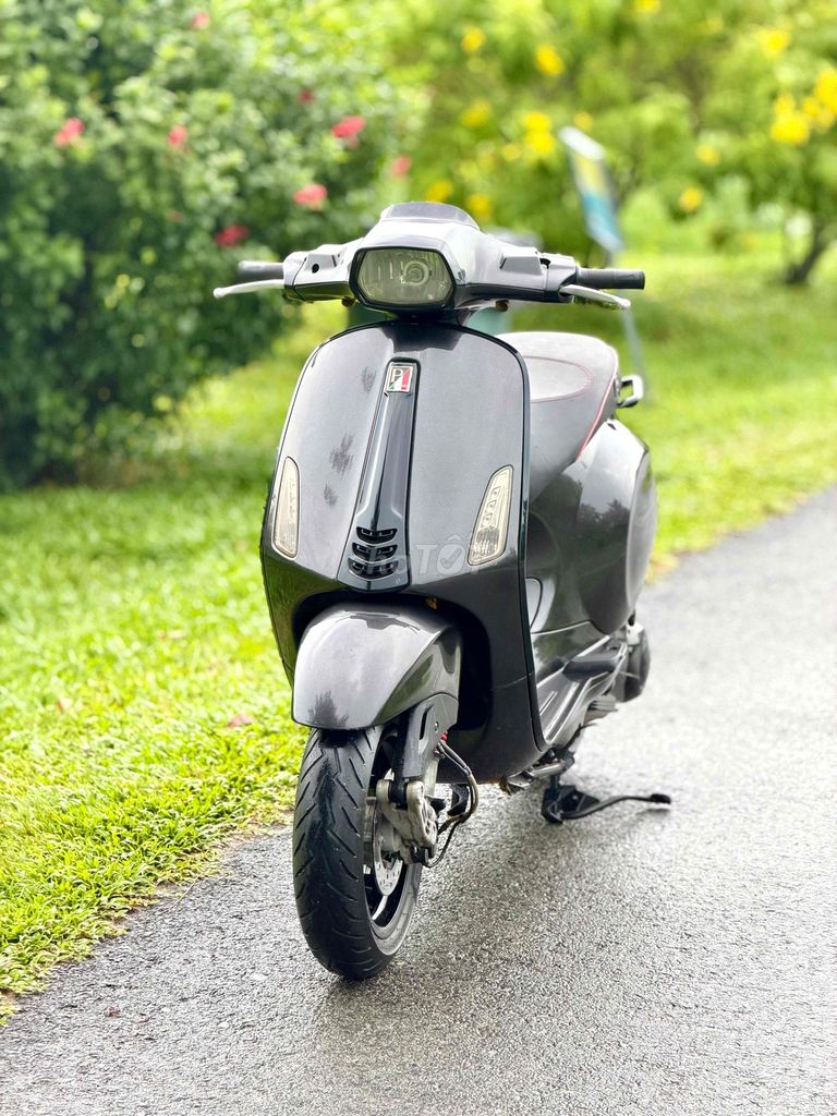 Скутер Piaggio Sprint 125cc 2015 серый Ламбо в идеале