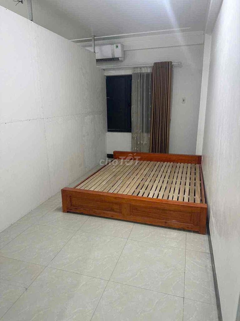 Giường ngủ gỗ đơn giản. Mua bán Giường, chăn ga gối nệm tại Quận Bắc Từ Liêm Hà Nội được đăng bởi nguyễn mạnh tùng hình 1