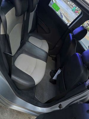Chevrolet Spark LTZ Bạc