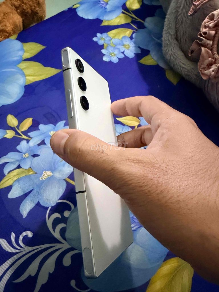 Red Magic 10 air Trắng Đã qua sử dụng. Mua bán Điện thoại tại Huyện Phú Giáo Bình Dương được đăng bởi Dung Hs hình 1