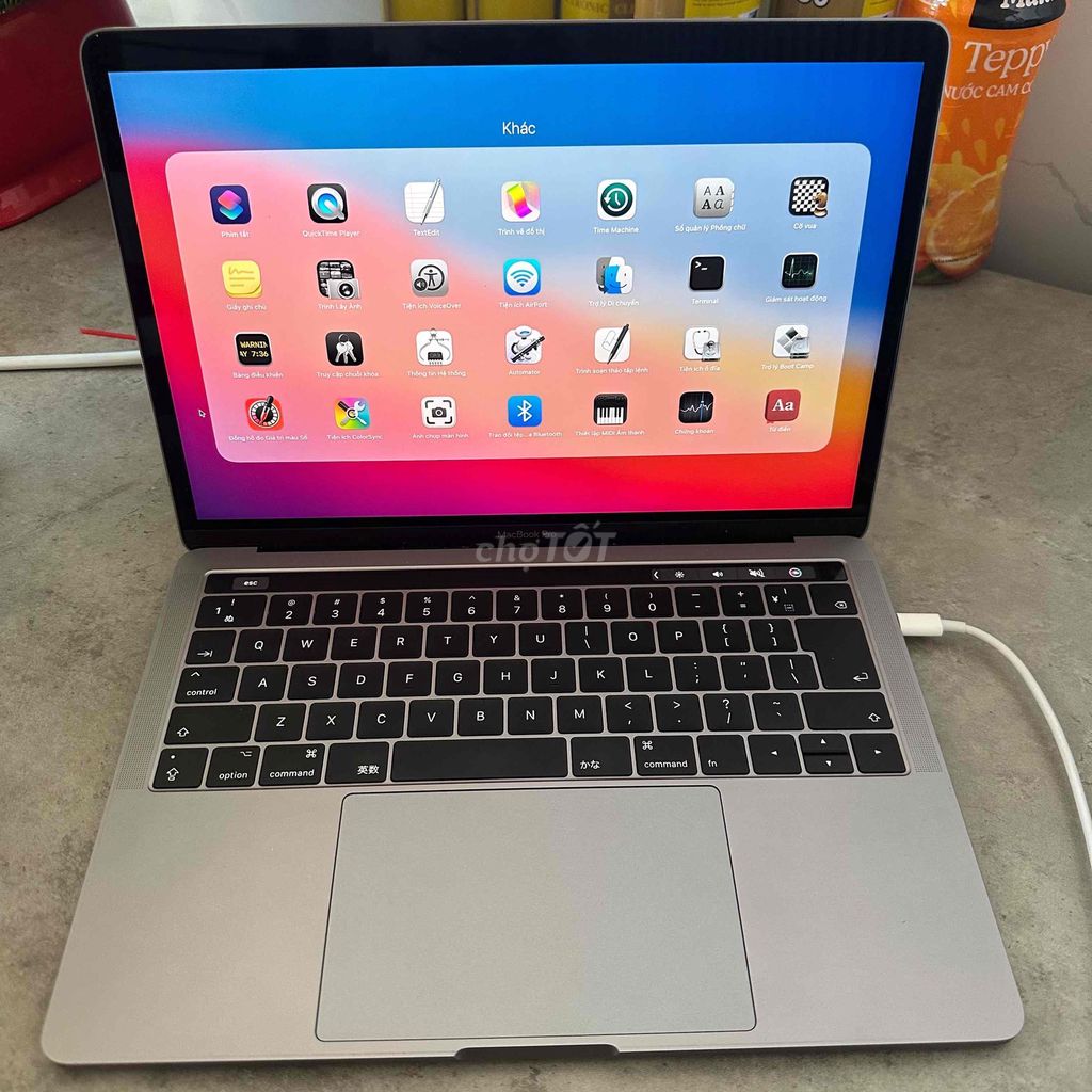 Apple MacBook Pro 2016 Xám 8GB/256GB. Mua bán Laptop tại Quận Hải Châu Đà Nẵng được đăng bởi DN Team 46 Nguyễn Trác hình 1